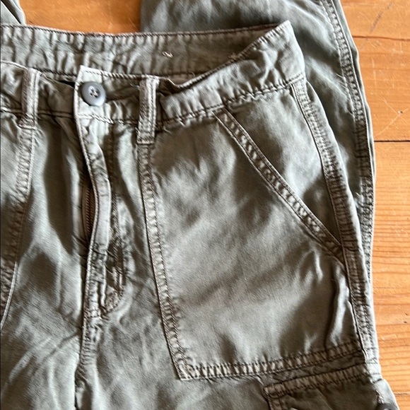 Casual Green Cargo Pants - Picture 2 of 4